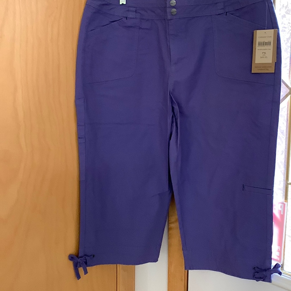 New light purple capri pant
